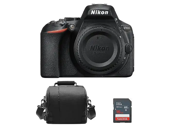 Nikon D5600 Solo Corpo Fotocamera Reflex Digitale 24.2 MP Touchscreen Nero